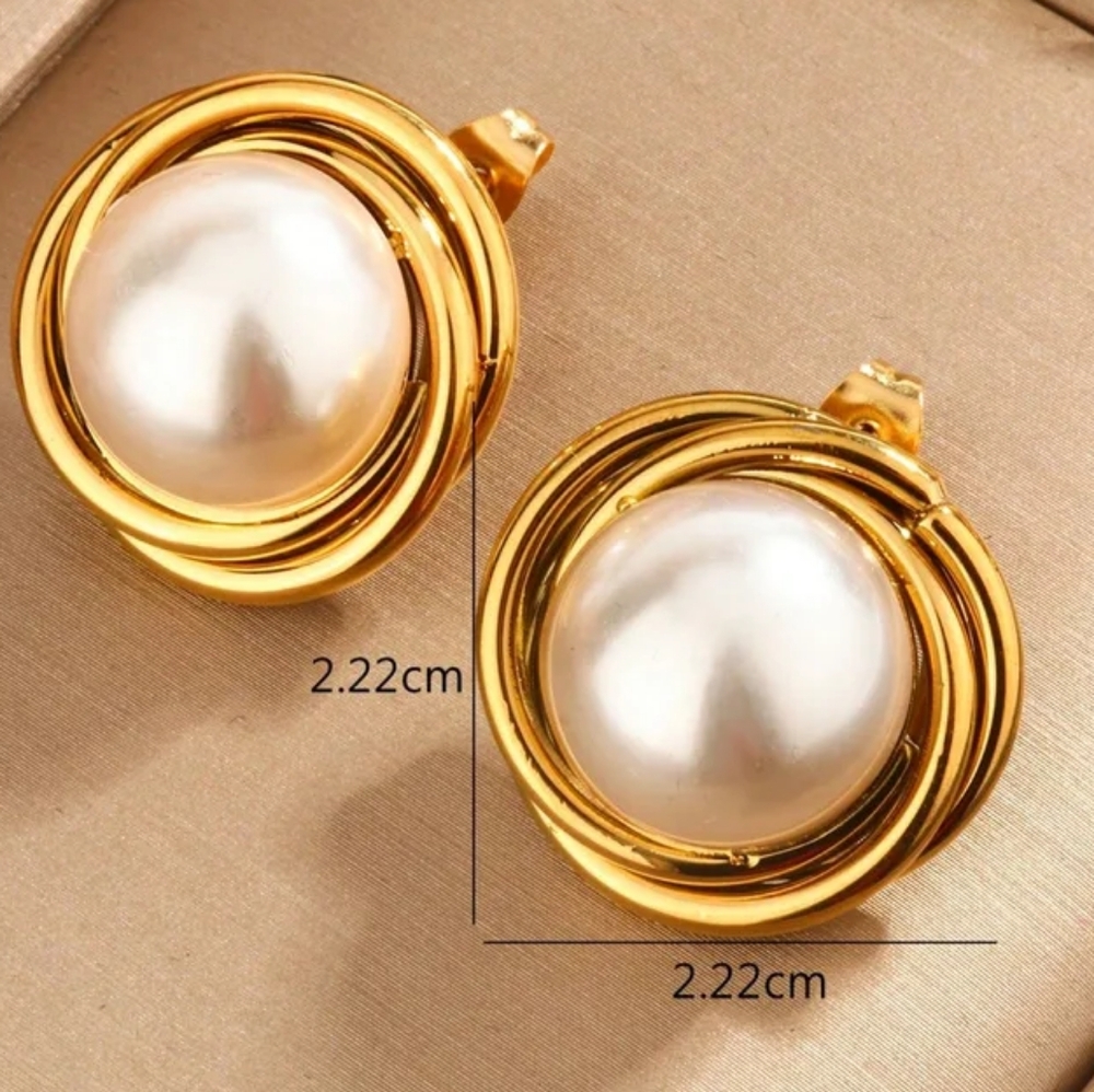 Nest earrings with artificial pearl, stainless steel, contemporary design. - Picture 3 of 6